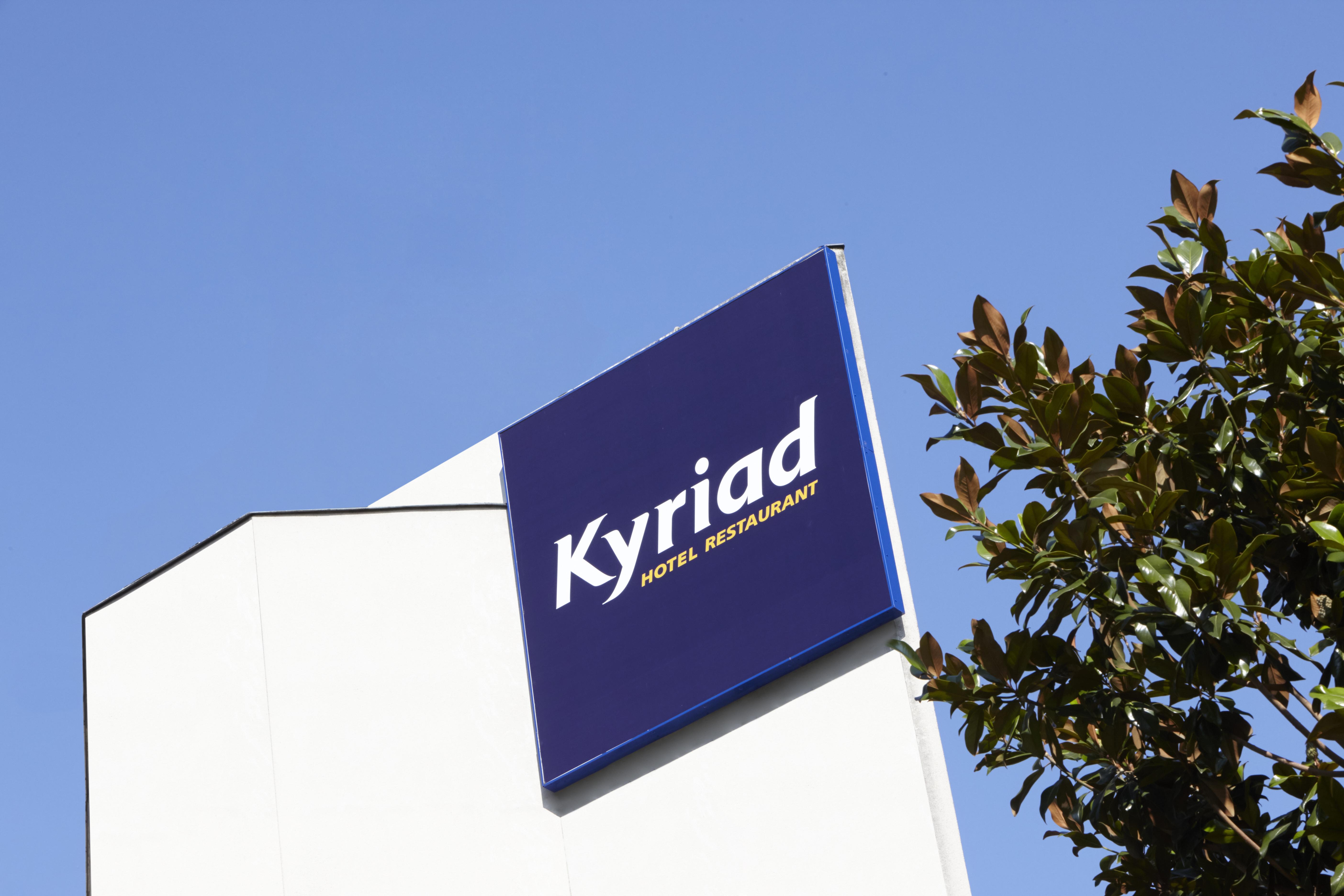 Kyriad Paris Saint Ouen Hotel Exterior foto