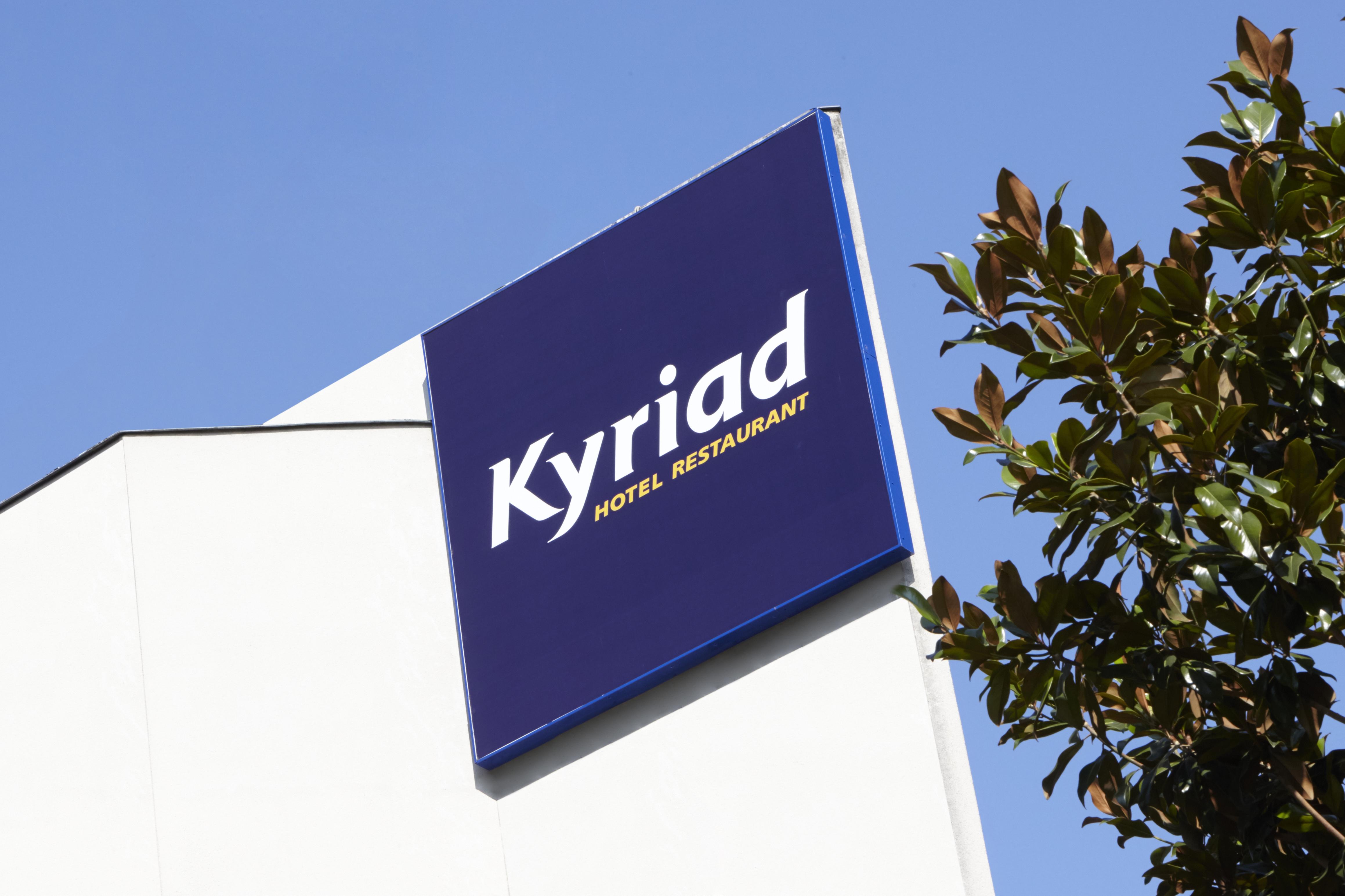 Kyriad Paris Saint Ouen Hotel Exterior foto